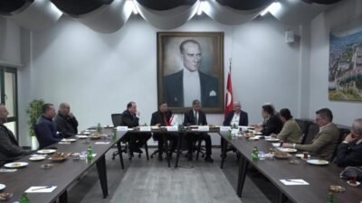 İzmir Büyükşehir Belediye Başkanı Cemil Tugay, Moda Tekstil Konfeksiyoncular (MTK)