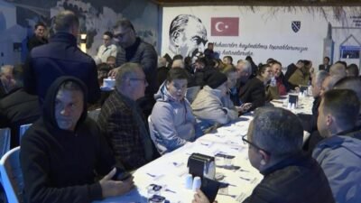 İzmir Büyükşehir Belediye Başkanı Cemil Tugay, Kemalpaşa Halilbeyli’de kurulan sahur