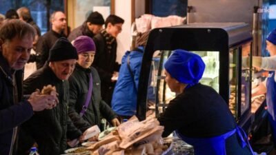 İzmir Büyükşehir Belediyesi, ramazan ayında iftar dayanışmasını kentin dört bir