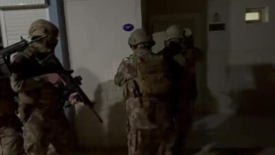 İzmir'de polisin organize suç örgütlerine yönelik düzenlediği operasyonda “Serdengeçtiler” olarak