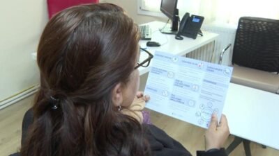 İzmir Büyükşehir Belediyesi’nin Karşıyaka Girne Bulvarı üzerinde Diyabet Farkındalık Merkezi