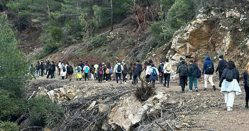 İzmir Büyükşehir Belediyesi bünyesinde çalışmalarını sürdüren Genç İzmir, gençlerin sağlıklı