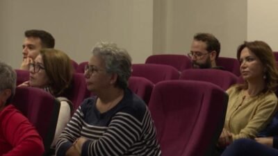 İzmir Büyükşehir Belediye Başkanı Cemil Tugay’ın başlattığı ücretsiz kompost seti