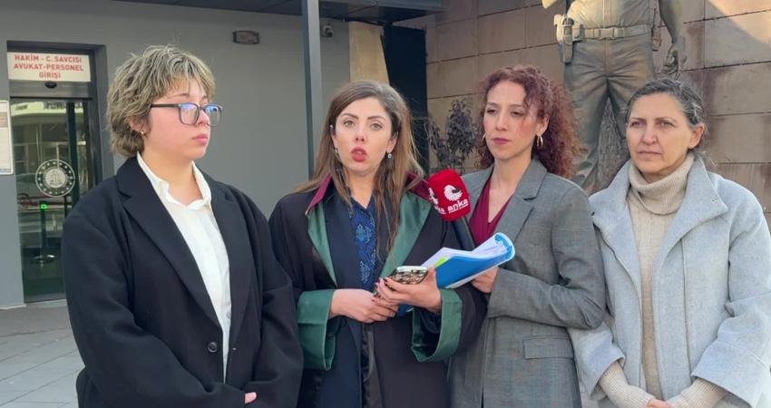 İzmir’de yıllarca üvey babasının cinsel istismarına uğradığı belirtilen E.S’nin davasında