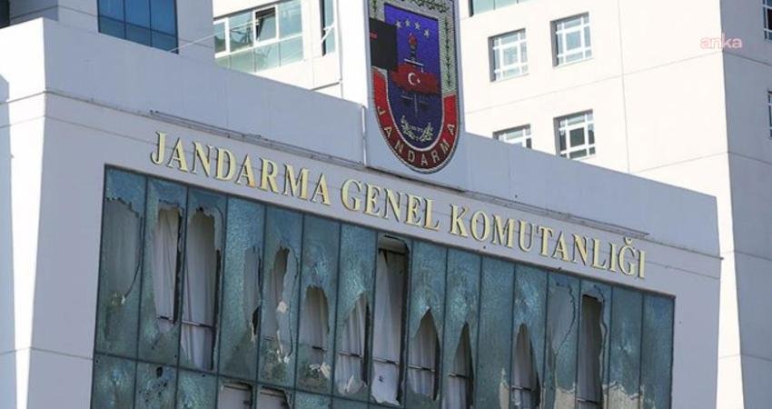 Jandarma Genel Komutanlığı, sürücüleri uykusuzluğa karşı uyararak, "Uzun yolda düzenli