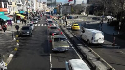 Evliliklerinde 50 yılı geride bırakan 20 çift, Kadıköy Belediyesi ile