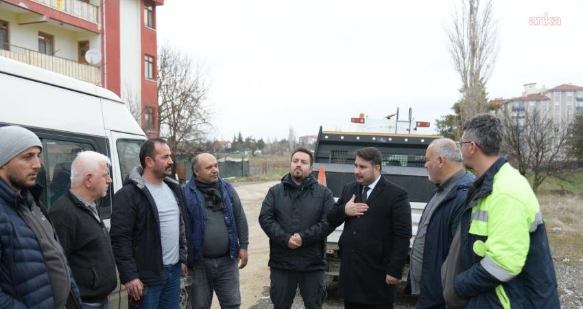 Kahramankazan Belediye Başkanı Çırpanoğlu, Fatih Mahallesi’nde asfalt çalışmalarını inceldi Kahramankazan Belediyesi, hava şartlarının elverişli hale gelmesiyle Fatih Mahallesi’nde yürütülen