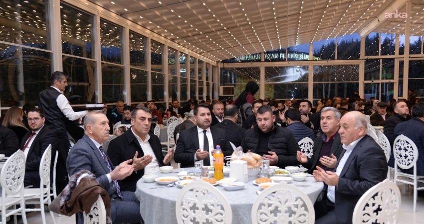 Kahramankazan Belediye Başkanı Selim Çırpanoğlu, Kumpınar Kültür Merkezi’nde düzenlenen iftar programında