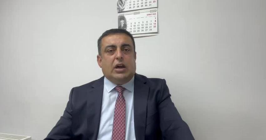 Kamu Sağlık-Sen Başkanı Karataş’tan Fırat Üniversitesi çalışanlarının banka promosyon ihalesine ilişkin açıklama Kamu Sağlık-Sen Genel Başkanı Ümit Karataş, Fırat Üniversitesi banka promosyon