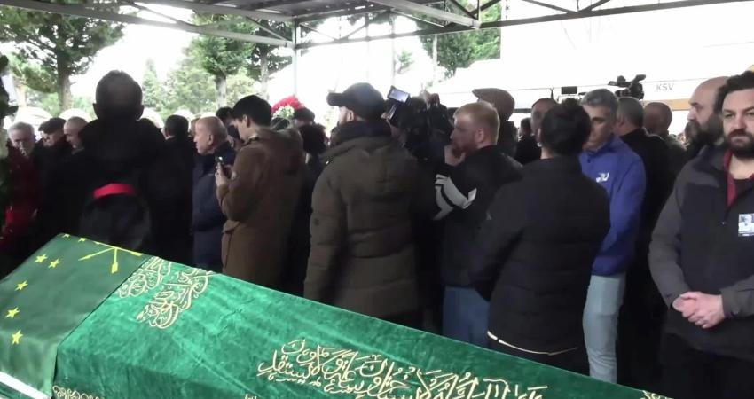 Geçirdiği kalp krizi sonucu 45 yaşında yaşamını yitiren oyuncu Kanbolat