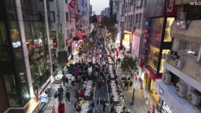 Karşıyaka Belediyesi, Ramazan ayında binlerce vatandaşı iftar sofralarında buluşturacak. Ay
