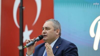 Keçiören Belediye Başkanı Mesut Özarslan, Mevlana Kültür Merkezi’nde düzenlenen iftar