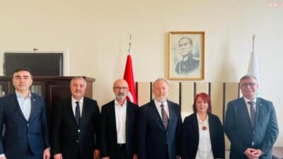 KESK Eş Genel Başkanı Ahmet Karagöz beraberindeki KESK Heyeti, DEM