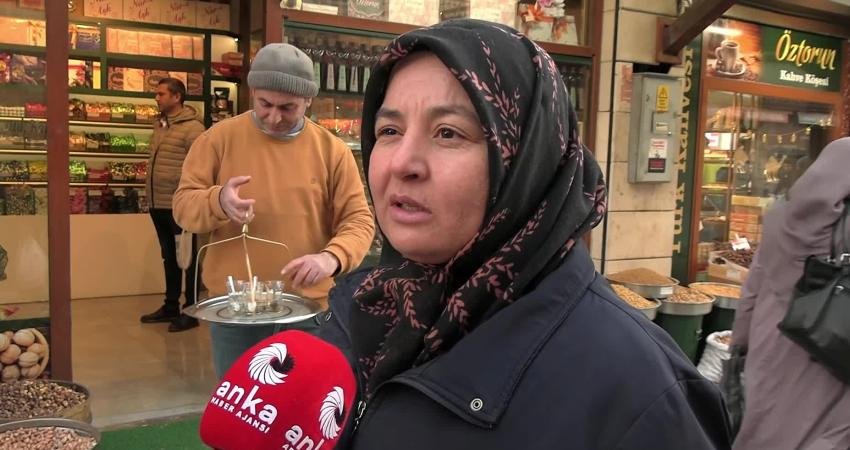 Ramazan öncesi Konya Bedesten Çarşısı’nda alışverişe çıkan Konyalı vatandaşlar gıda