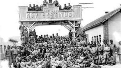 Farkındasınızdır sanırım. Köy Enstitüleri hakkında tartışmalar bitip tükenmek bilmiyor. Konu