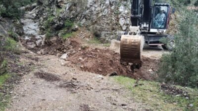 Kuşadası Belediyesi, kentte son haftalarda etkili olan sağanağa bağlı olarak
