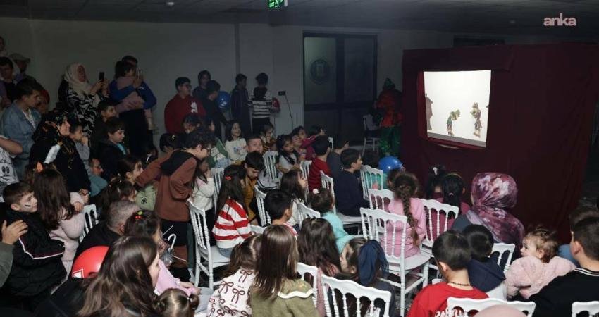 Kütahya Belediyesi’nden 100. Yıl Sosyo-Kültür Merkezi’nde ramazan programı Kütahya Belediyesi tarafından 100. Yıl Sosyo-Kültür Merkezi’nde düzenlenen ramazan programı,