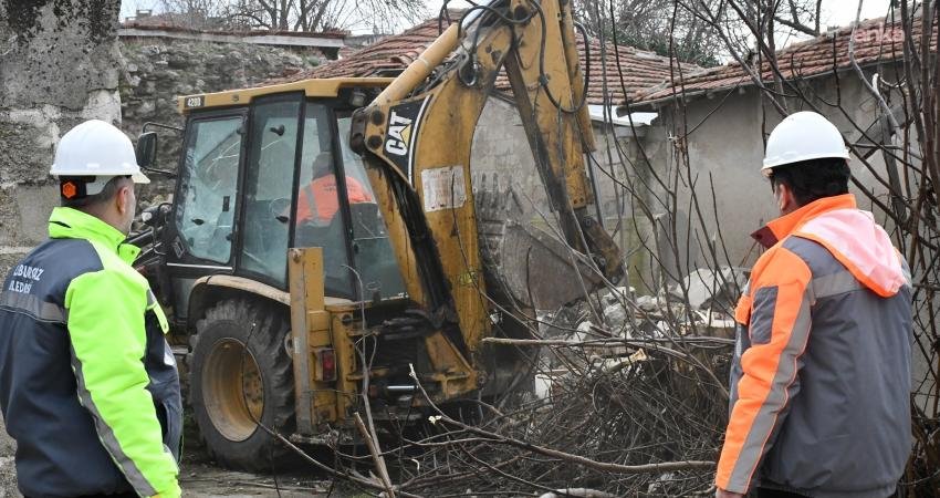 Lüleburgaz Belediyesi, afet çalışmaları kapsamında son 1 yıl içinde depreme