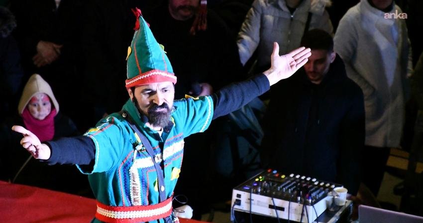 Lüleburgaz Belediyesi’nin "Mahallede Ramazan Eğlenceleri" başladı. İftar sonrası Zübeyde Hanım