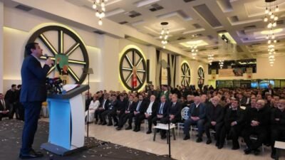 Saadet Partisi Genel Başkanı Mahmut Arıkan, eski Başbakan Necmettin Erbakan’ı