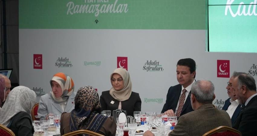 Saadet Partisi Genel Başkanı Mahmut Arıkan, "Gazze'ye biz tekneler gönderdik,