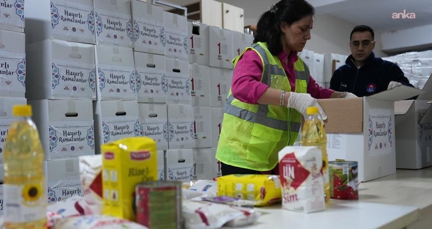 Maltepe’de ramazan sofraları dayanışmayla kuruluyor Maltepe Belediyesi, ramazan ayı öncesinde sosyal destek çalışmalarının kapsamını genişletti.