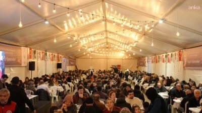 Maltepe Cumhuriyet Meydanı, ramazan ayının üçüncü gününde de birlik ve