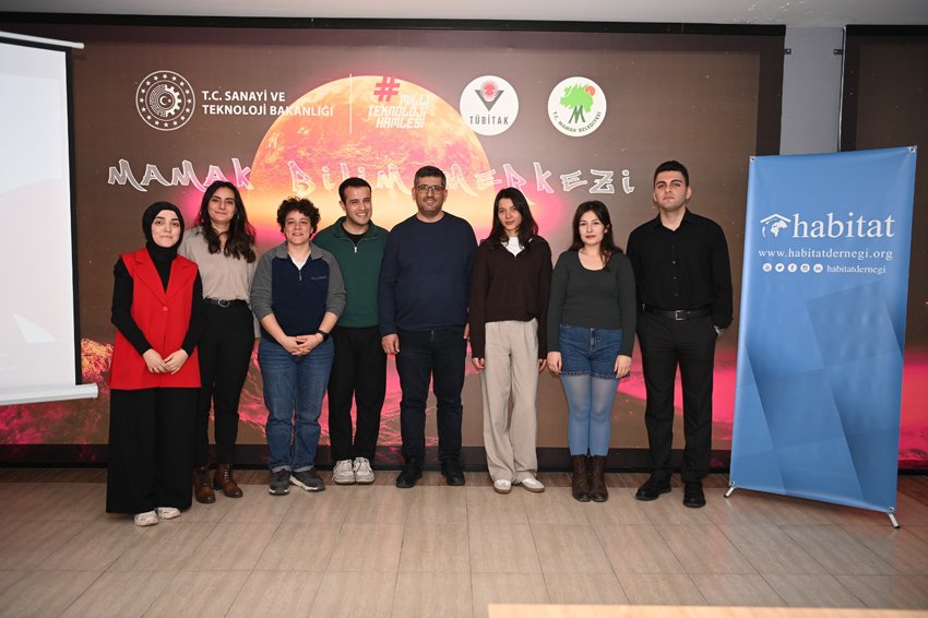 Mamak Belediyesi, gençlerin bilime olan ilgisini artırmak ve onları geleceğin