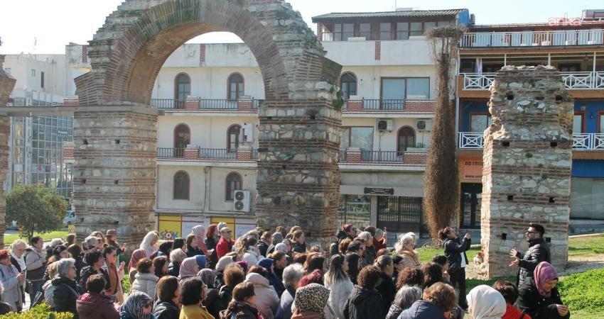 Manisa Büyükşehir Belediyesi’nin Efes Selçuk’a düzenlediği kültür gezileri kapsamında 150