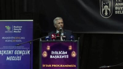 Ankara Büyükşehir Belediye (ABB) Başkanı Mansur Yavaş, Başkentli gençlerle iftarda