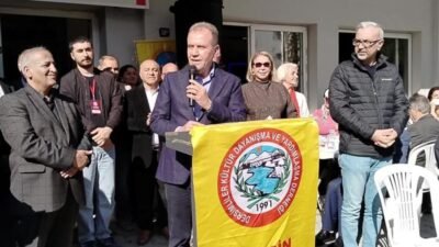 Mersin Büyükşehir Belediye Başkanı Vahap Seçer, Mersin Dersimliler Derneği tarafından