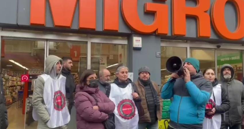 Artvin’in Hopa ilçesinde Migros depo işçilerinin sürdürdüğü direnişe destek amacıyla