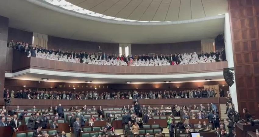 Mihalgazi Belediye Başkanı Zeynep Güneş, İYİ Parti'den ihraç edilen Mehmet