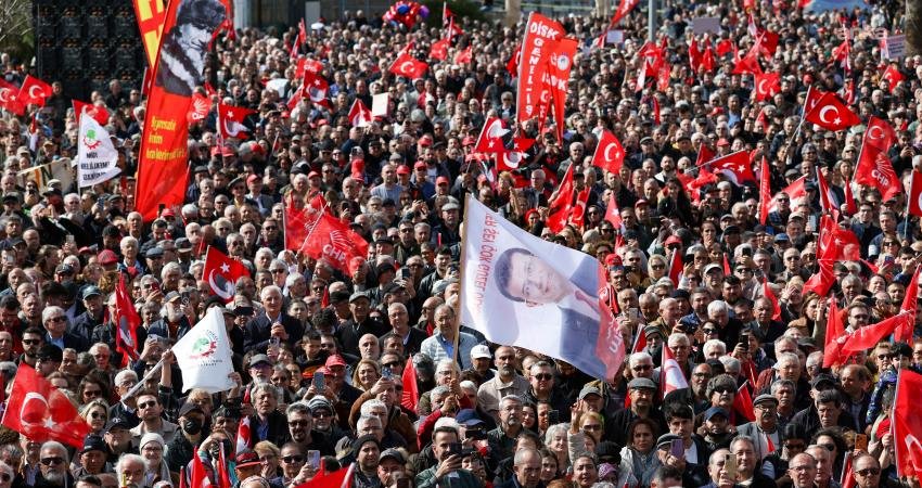 Cumhuriyet Halk Partisi’nin (CHP) “Millet İradesine Sahip Çıkıyor” başlığıyla düzenlediği