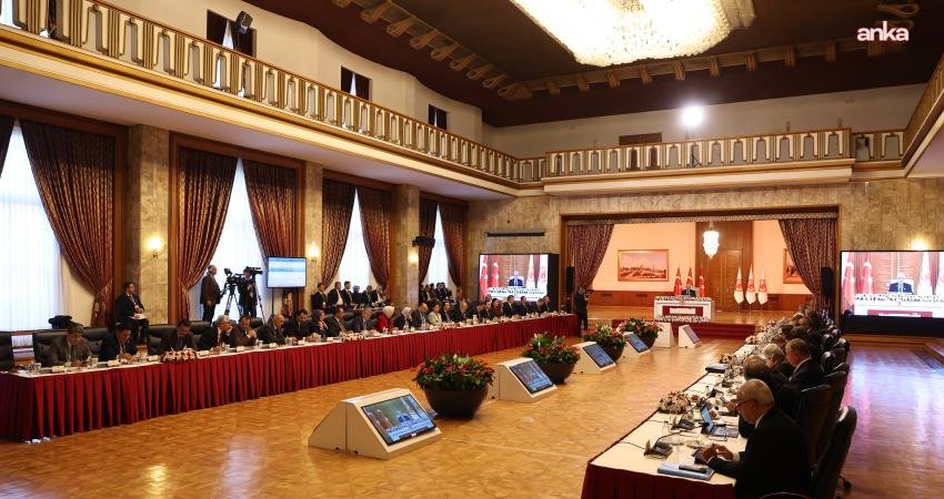 Milli Dayanışma, Kardeşlik ve Demokrasi Komisyonu yarın toplanacak Milli Dayanışma, Kardeşlik ve Demokrasi Komisyonu yarın saat 11.00'de Türkiye Büyük