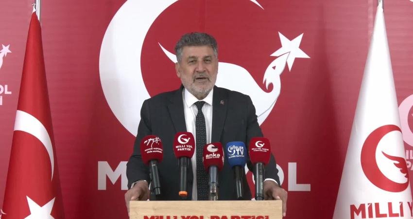 Milli Yol Partisi Genel Başkanı Çayır: “Sayın Devlet Bahçeli’nin söylediklerini anlamak güç. Statü ne demek? Statüsü teröristtir” Milli Yol Partisi Genel Başkanı Remzi Çayır, "Sayın Devlet Bahçeli'nin