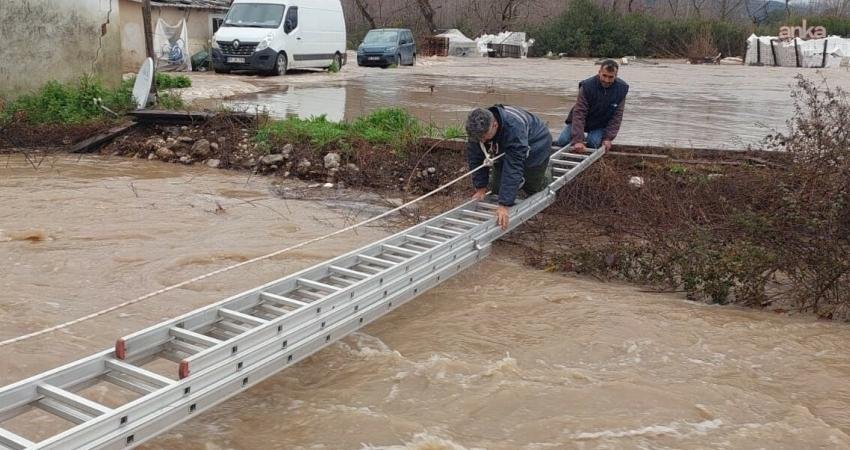 Muğla Büyükşehir Belediyesi, Seydikemer Sahil Ceylan Mahallesi’nde Eşen Çayı ile
