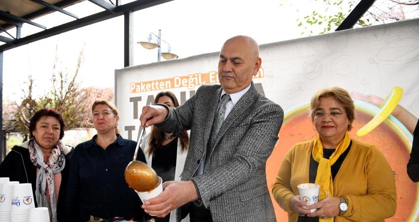 Muratpaşa Belediyesi Kadın Kooperatifleri Ürün Satış Mağazası’nda yer alan 7