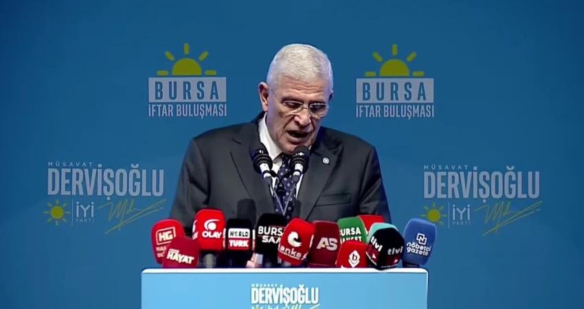 İYİ Parti Genel Başkanı Müsavat Dervişoğlu, Bursa'da partisi tarafından düzenlenen iftar