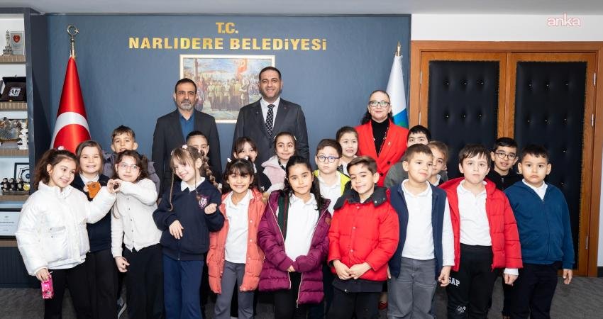 Narlıdere Belediye Başkanı Uzun, Mustafa Şık İlkokulu öğrencilerini ağırladı Narlıdere Belediye Başkanı Erman Uzun, hayat bilgisi dersi kapsamında yerel