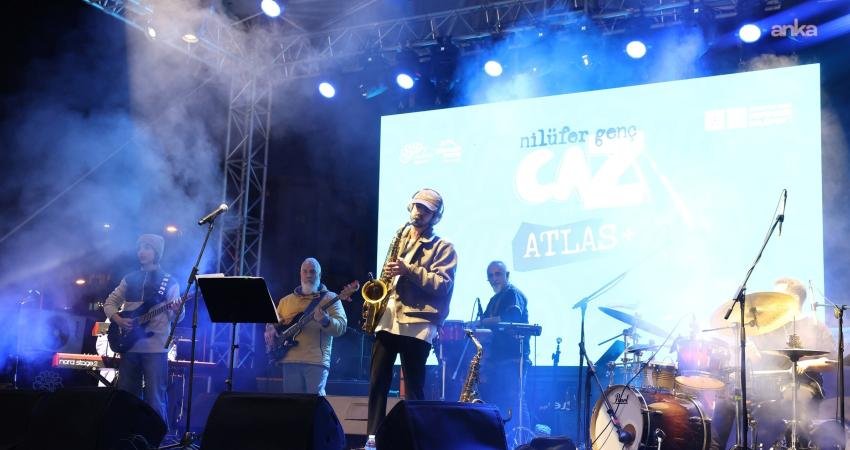 “Nilüfer Genç Caz” konserleri başladı Nilüfer Belediyesi’nin genç yetenekleri desteklemek ve caz müziğini geniş kitlelerle