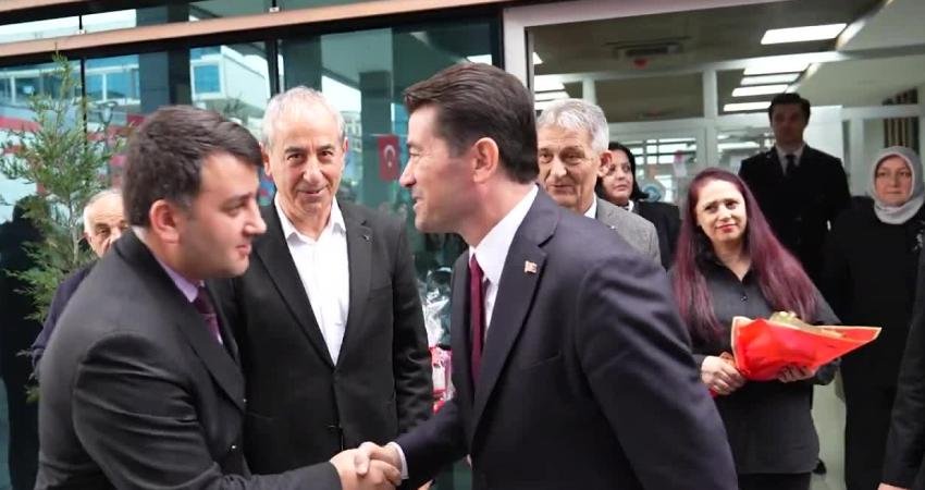 Ortahisar Belediyesi’nin “Zuluf” markasıyla üretime başlayan çikolata tesisi düzenlenen törenle