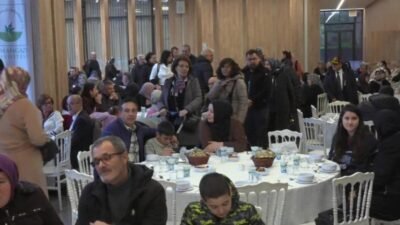 Osmangazi Belediye Başkanı Erkan Aydın, şehit aileleri ve gaziler onuruna