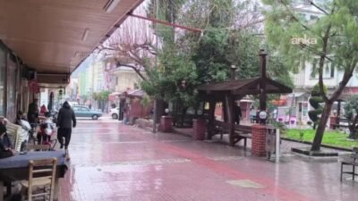 Osmaniye'nin Kadirli ilçesinde yaklaşan ramazan ayı sebebiyle emekliler alışveriş yapamadıklarını