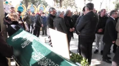 Geçirdiği beyin kanaması nedeniyle 76 yaşında hayatını kaybeden oyuncu Ali