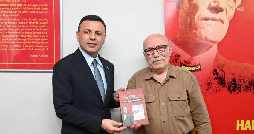 Özgür Çelik’ten HKP Genel Başkanı Nurullah Efe’ye ziyaret CHP İstanbul İl Başkanı Özgür Çelik, HKP İstanbul İl Örgütü'nde
