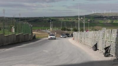 CHP Genel Başkanı Özgür Özel, sabah saatlerinde Silivri'deki Marmara Cezaevi'nde,