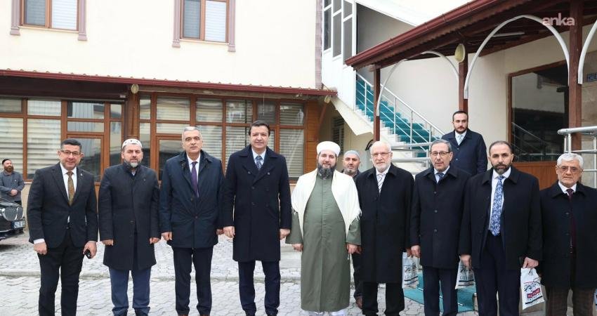 Saadet Partisi Genel Başkanı Mahmut Arıkan, Reyhani Vakfı Başkanı Feyzullah Konyevi