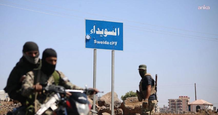 Şam yönetimi ile Dürziler arasında Kızılhaç kolaylaştırıcılığında tutuklu değişimi gerçekleştirildi Şam yönetimi ile Suriye’nin güneyindeki Süveyda vilayetinde bulunan Dürziler arasında,