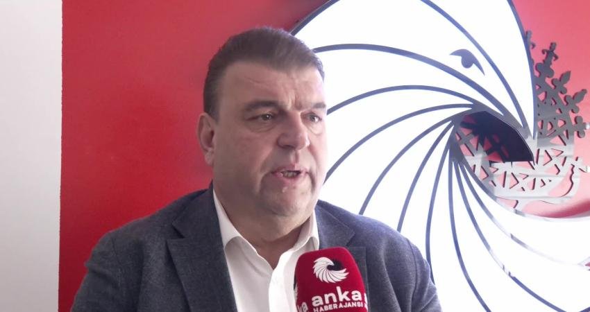 Seferihisar Belediye Başkanı İsmail Yetişkin, ilçedeki marina genişletme projesinde ÇED